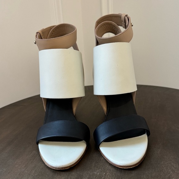 VINCE Kyra Wedge Sandal - Black/White/Natural - Size 7.5 - GUC+ - Picture 3 of 10